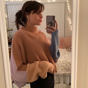 PRETTY LITTLE THING | Size 4 | OVERSIZED COLOR-BLOCKED CROPPED SWEATER